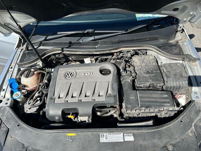 2015 Volkswagen Cc R-Line Sport 174hp (Price up for negotiation)