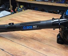 Leaf blower