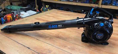 Leaf blower