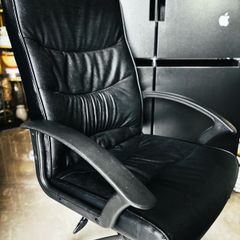 swivel office chair