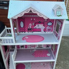 doll house