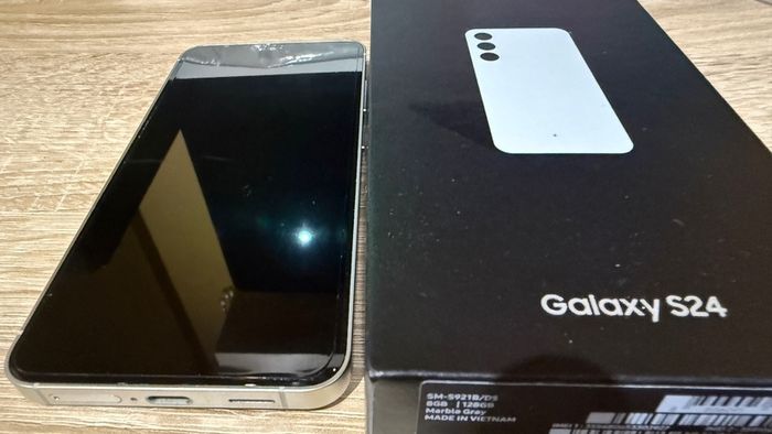 Samsung galaxy S24(Mint)