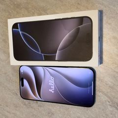 iPhone 16 Pro Max 256GB + AirPods + Case