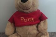 Official Disney Store Exclusive Winnie the Pooh Plush (42cm / 16.5 approximately)