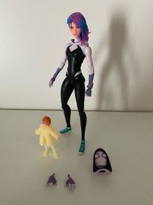 Marvel legends gwen Stacy