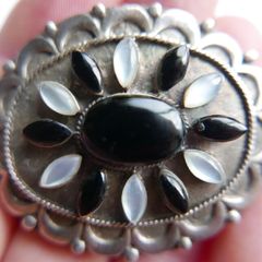 Antique Sterling Silver 925 Hallmarked Gem Set Brooch 2 inches Safety catch 15,3g