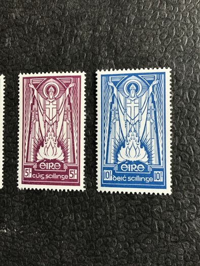 Irish stamps. St Patrick -  New Unhinged (POST FREE)