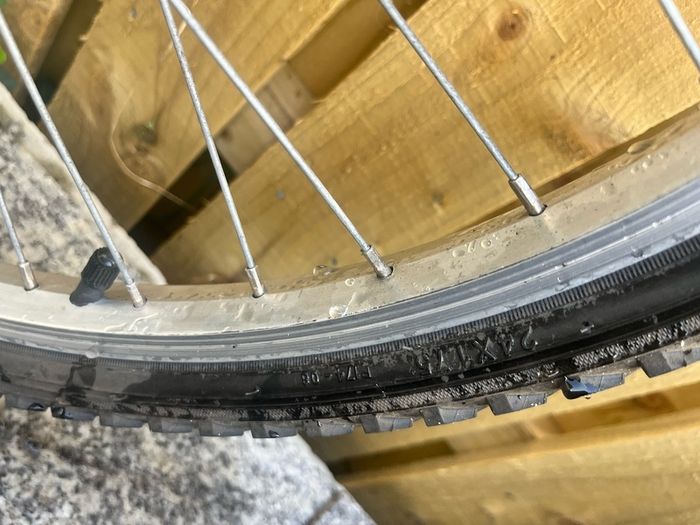 girls bike (for about age  7-11)