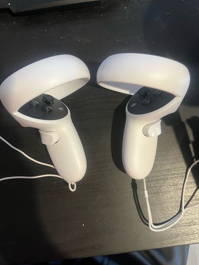 Meta quest 2 vr head set with comfort strap
