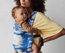 Artipoppe baby carrier - brand new