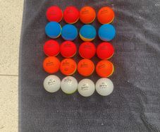 20 Srixon Divide Balls