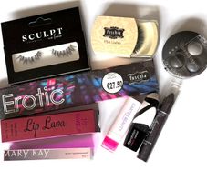 Ultimate Glam & Glow Makeup Bundle - Unleash Your Inner Icon!