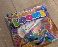 mega looms