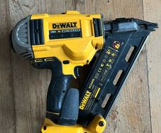 Framing Nail Gun DEWALT DCN690 For Parts
