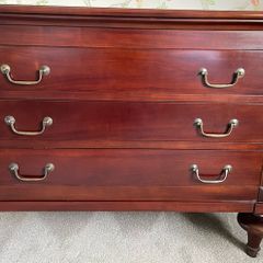 Bedroom Chest Of Drawers.