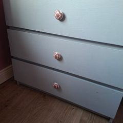 Chest of drawers