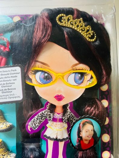 2006 Mattel Rockabelle Beauty Cuties Fashion Doll plus extras