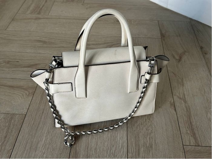 Michael Kors Cream Handbag with Chain Strap