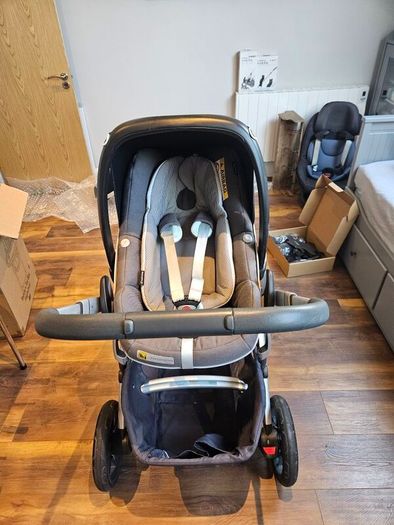 Uppababy Vista + Maxicosi Pebble Plus and Pearl