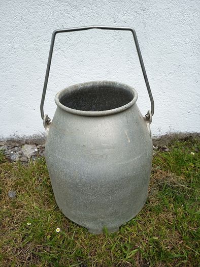 Vintage Aluminum Milk Churn. Milkmaster Joyce Dairy Equipment