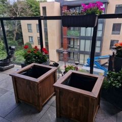 New 2 wooden planters 40cm x40 cm H 40 cm