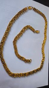24K Solid Yellow Gold Round Bracelet and chain