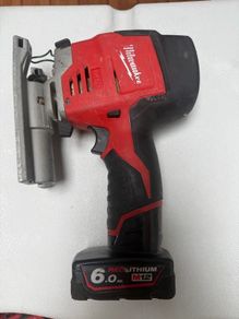 Milwaukee M12 cordless jigsaw 6ah battery