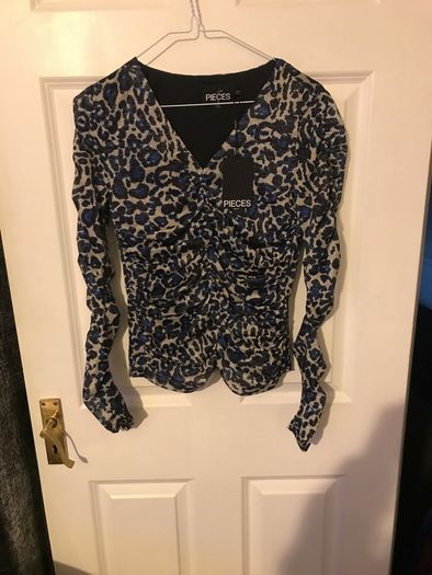 new roused sleeve pieces top rrp 40E