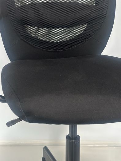 Black office chair
