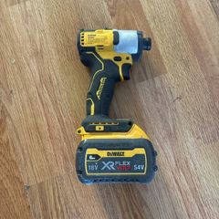 Dewalt Dcd 840 with 6 amp battery
