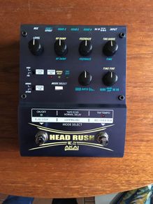 Akai Head Rush E2