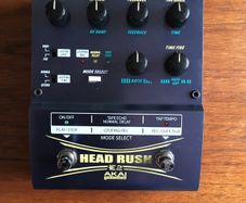 Akai Head Rush E2