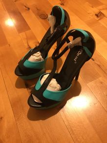 SKO By A&B black and green hills Brand new size 7