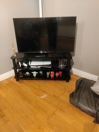 Hisense TV 43 inches