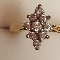 18ct gold diamond cluster ring
