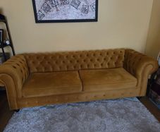 Good as new, a Soft Velvet Sofa,