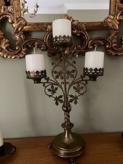 Candle sticks