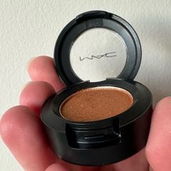 Mac bundle eyeliner and eyeshadow