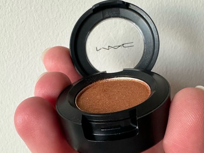 Mac eyeshadow