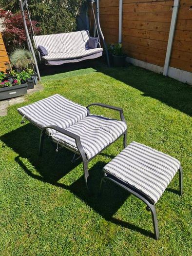 Garden furniture set