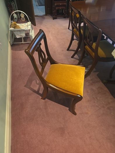 Dining Table And Chairs. 2 End Pieces And 6 Side Ones.  27886