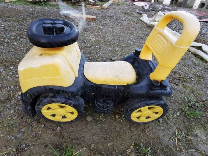Garden toy