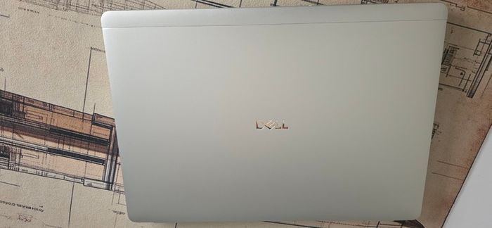 Dell 14250 pro ultra 7 Second Gen 512gb 32gb ram