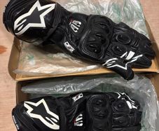 Alpinestars GP Pro2 gloves