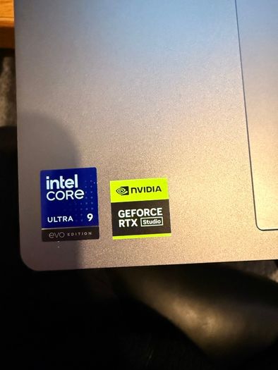 Lenovo Yoga Pro 9i Gen 10 Aura Edition