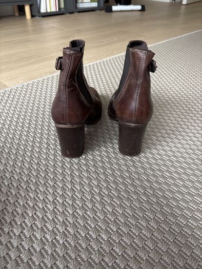 womans boots