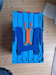 Hot Wheels Track Builder System Race Crate set
