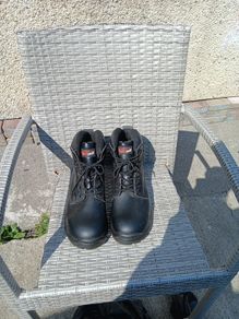Light year safety boots
