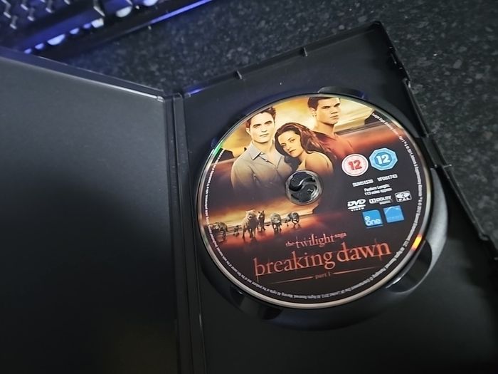 Breaking dawn DVD