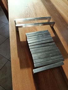 Kitchen cabinet handles